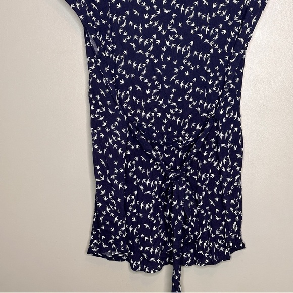 NWT Le Lis Collection Print belted Maternity blouse - Picture 8 of 9